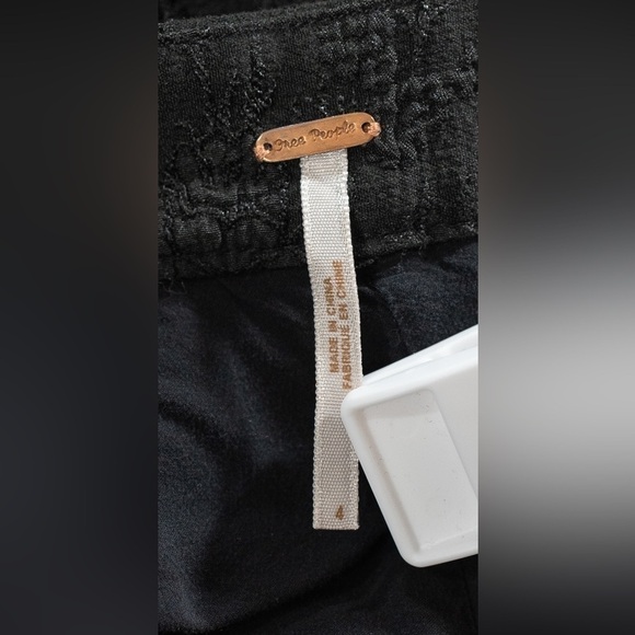 Free People shorts - Picture 3 of 3